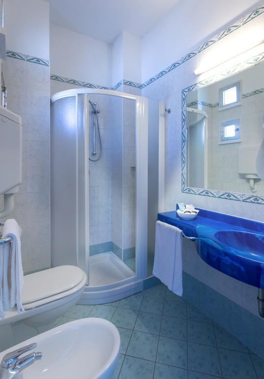 Deluxe Triple Room Sea View